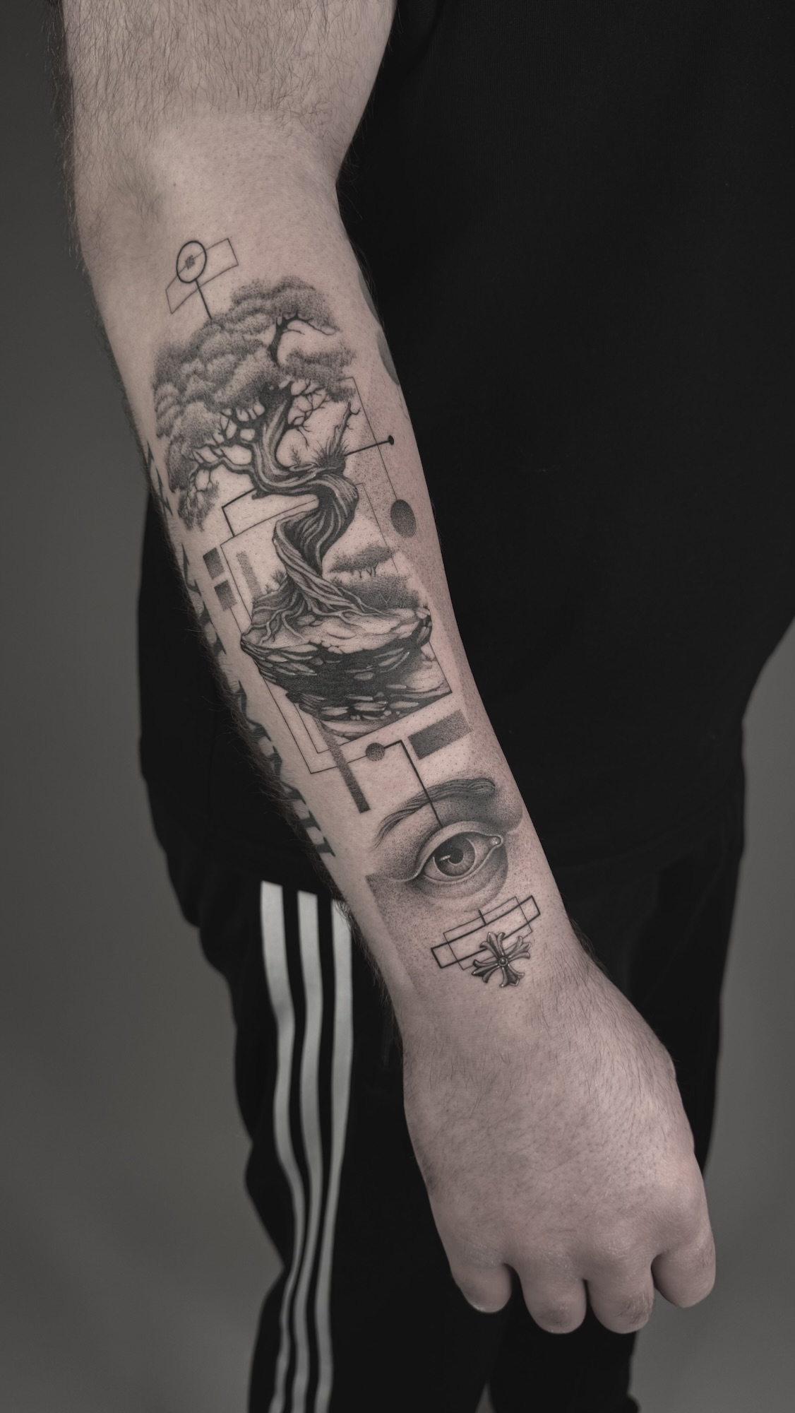 Tree and Eye Micro Realism Tattoo